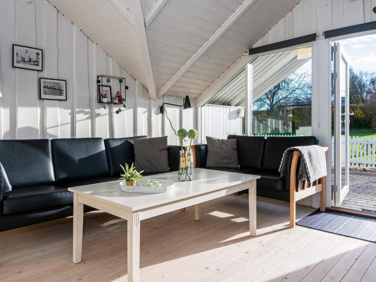 8 Person Holiday Home In Hejls Buitenkant foto