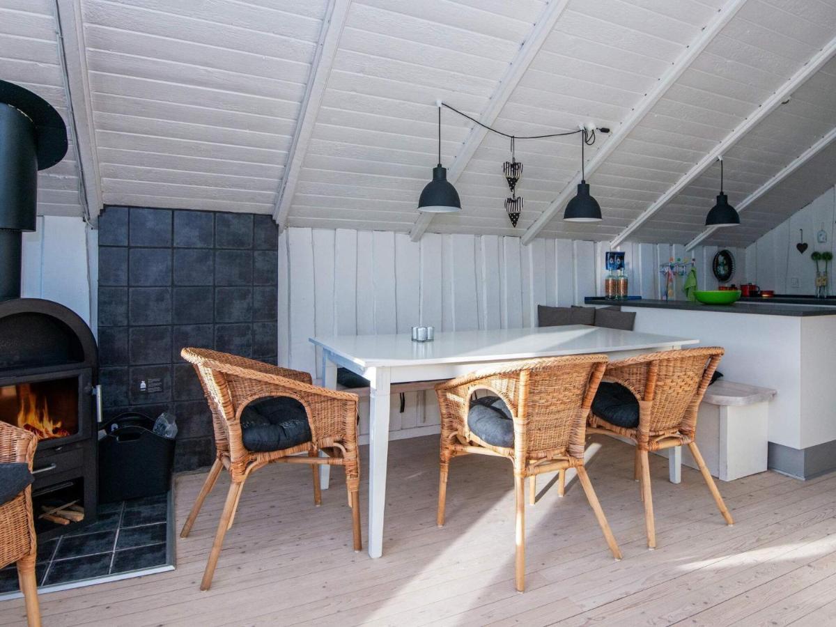 8 Person Holiday Home In Hejls Buitenkant foto