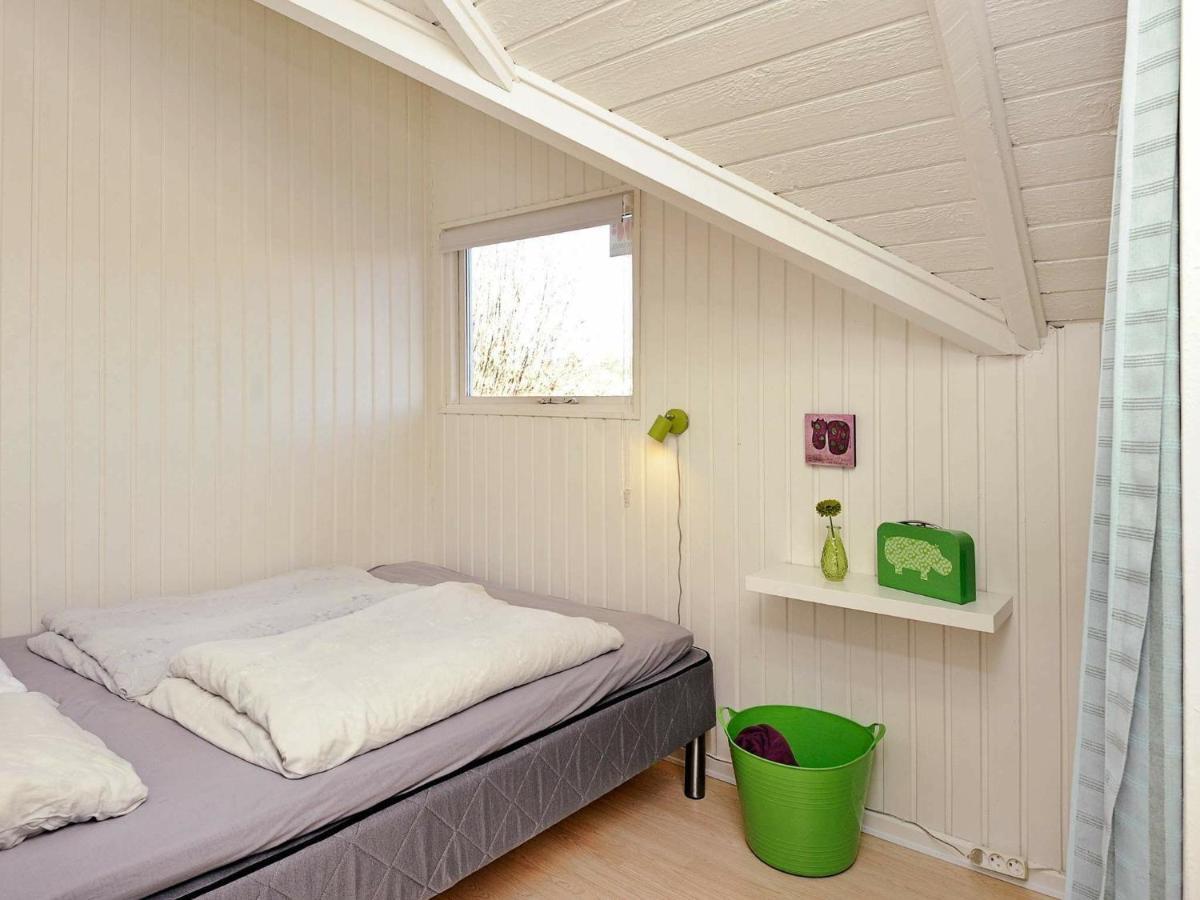 8 Person Holiday Home In Hejls Buitenkant foto
