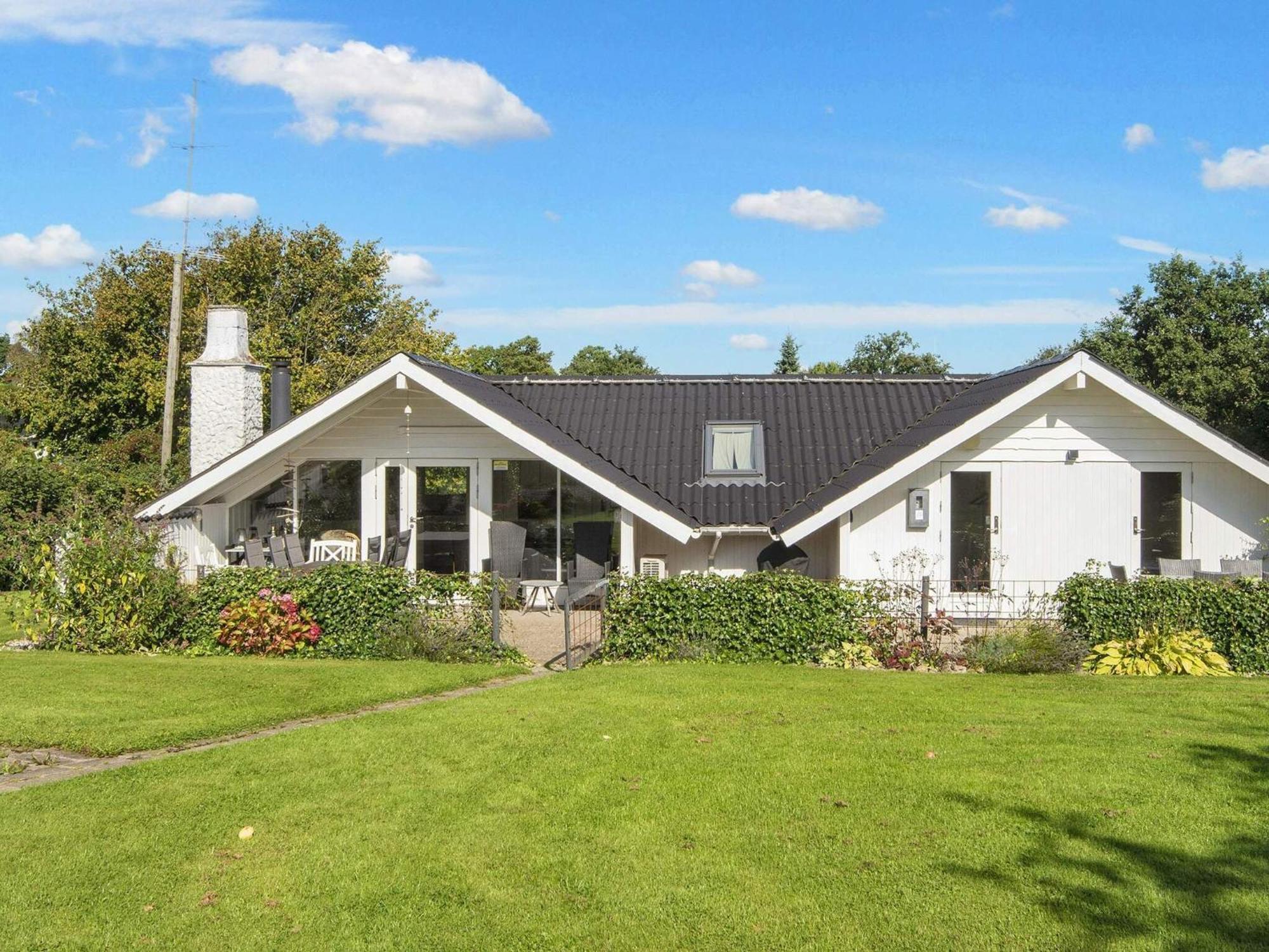 8 Person Holiday Home In Hejls Buitenkant foto